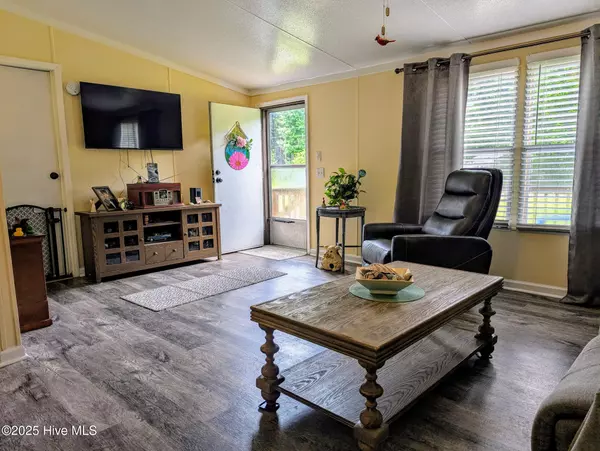 Rocky Point, NC 28457,131 Remington RD