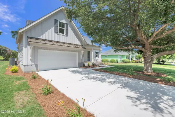 Southport, NC 28461,5988 Gray Squirrel PATH