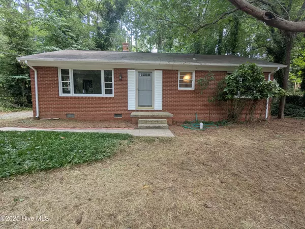 23 S Circle DR, Chapel Hill, NC 27516