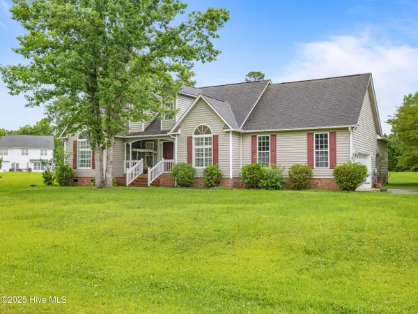 303 Chisholm TRL, Jacksonville, NC 28546