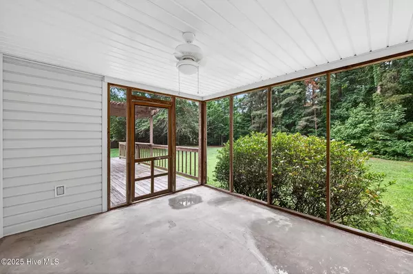 Moyock, NC 27958,137 South ST