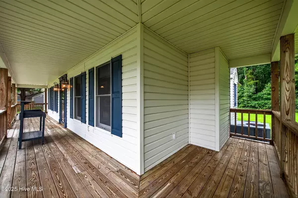 Moyock, NC 27958,137 South ST