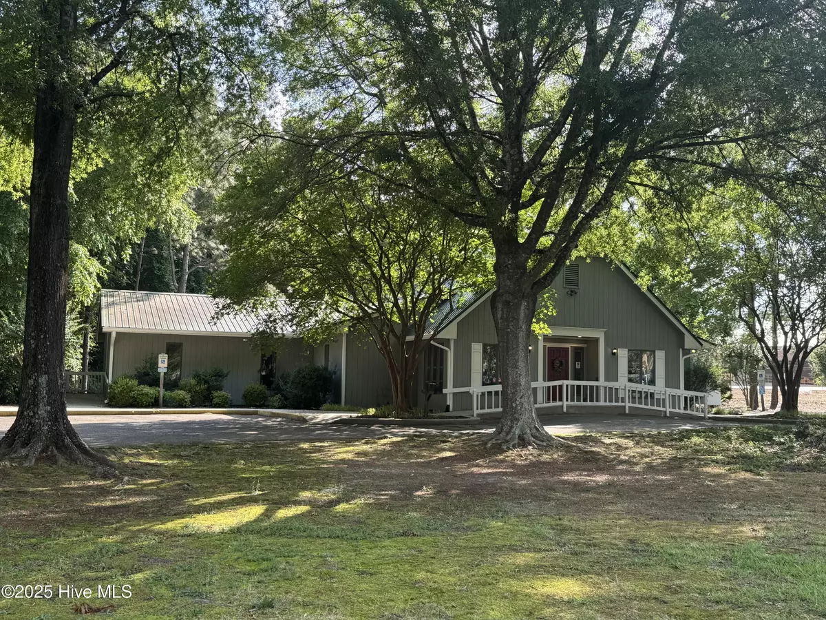 Pinehurst, NC 28374,150 Blake BLVD