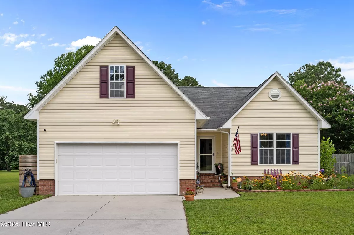 Jacksonville, NC 28540,182 Bridlewood DR