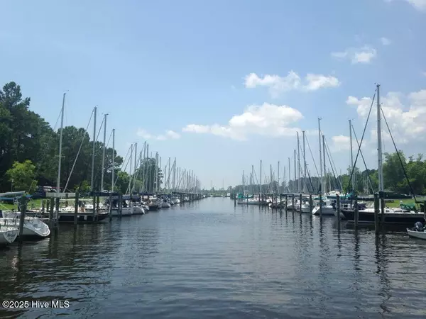 Oriental, NC 28571,Slip 31 Pecan Grove Marina