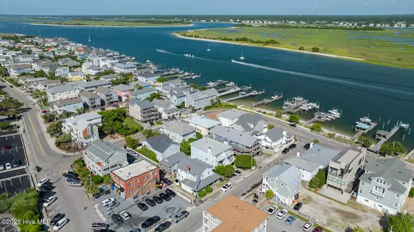 Wrightsville Beach, NC 28480,12 Nathan ST