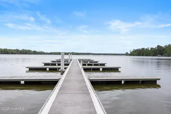 Edenton, NC 27932,485 Batts Island RD