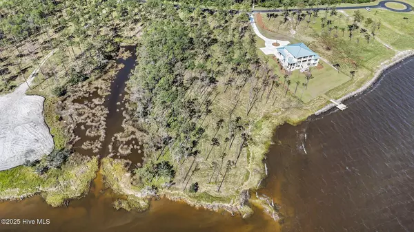 Oriental, NC 28571,672 Preservation RD