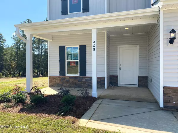 Raeford, NC 28376,468 Traveller WAY
