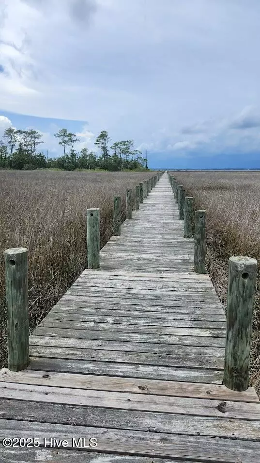 Beaufort, NC 28516,105 Zachary CT