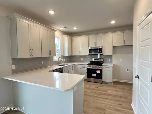 Winnabow, NC 28479,1016 Setting Sun BLVD NE