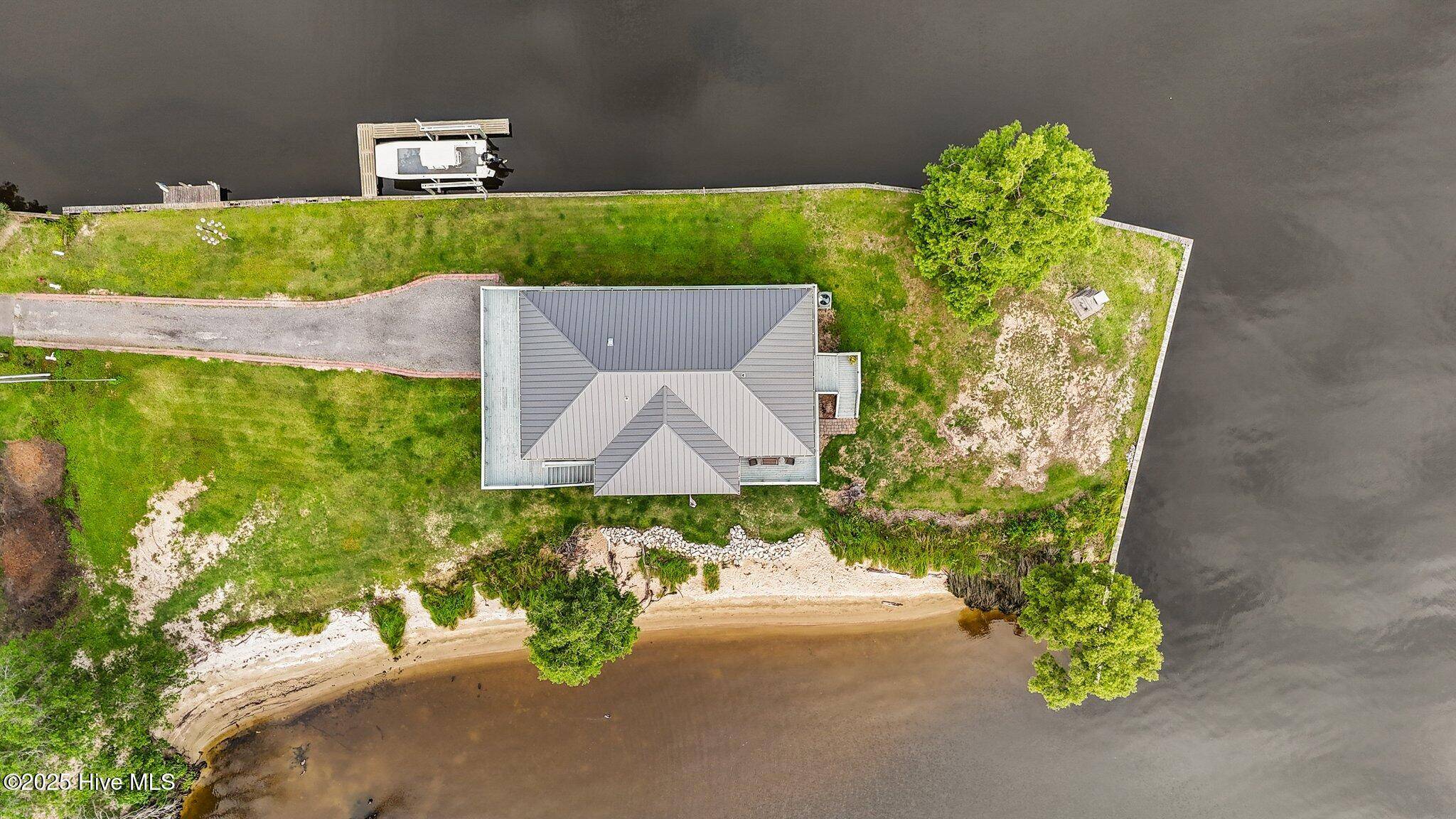Chocowinity, NC 27817,938 E Bayside DR
