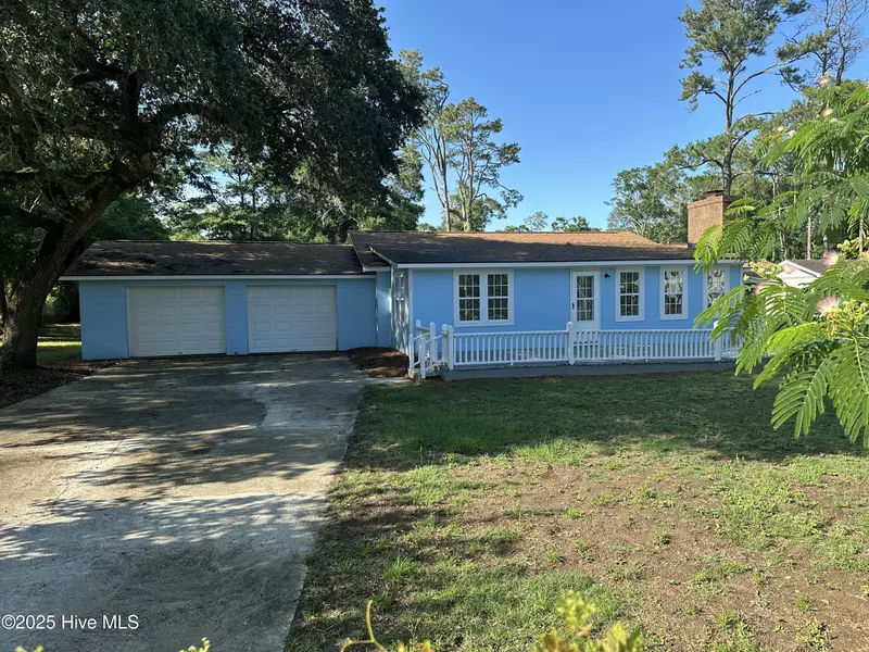 4735 Cedar LN SW, Ocean Isle Beach, NC 28469