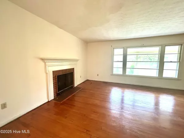 Laurinburg, NC 28352,1203 Franklin AVE