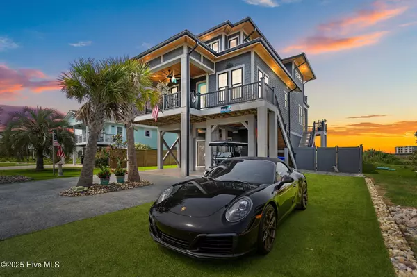 Carolina Beach, NC 28428,112 Virginia AVE