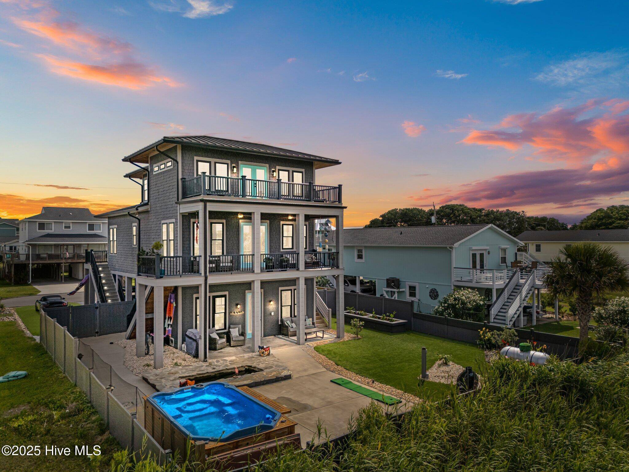 Carolina Beach, NC 28428,112 Virginia AVE
