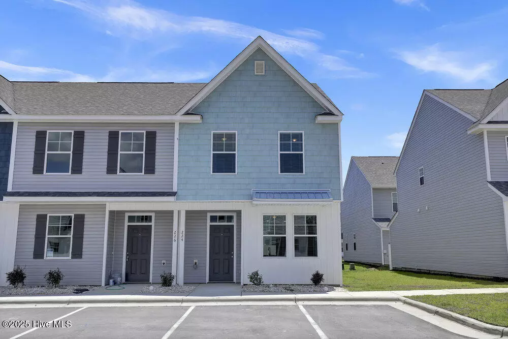Sneads Ferry, NC 28460,224 Sandy Cove LN