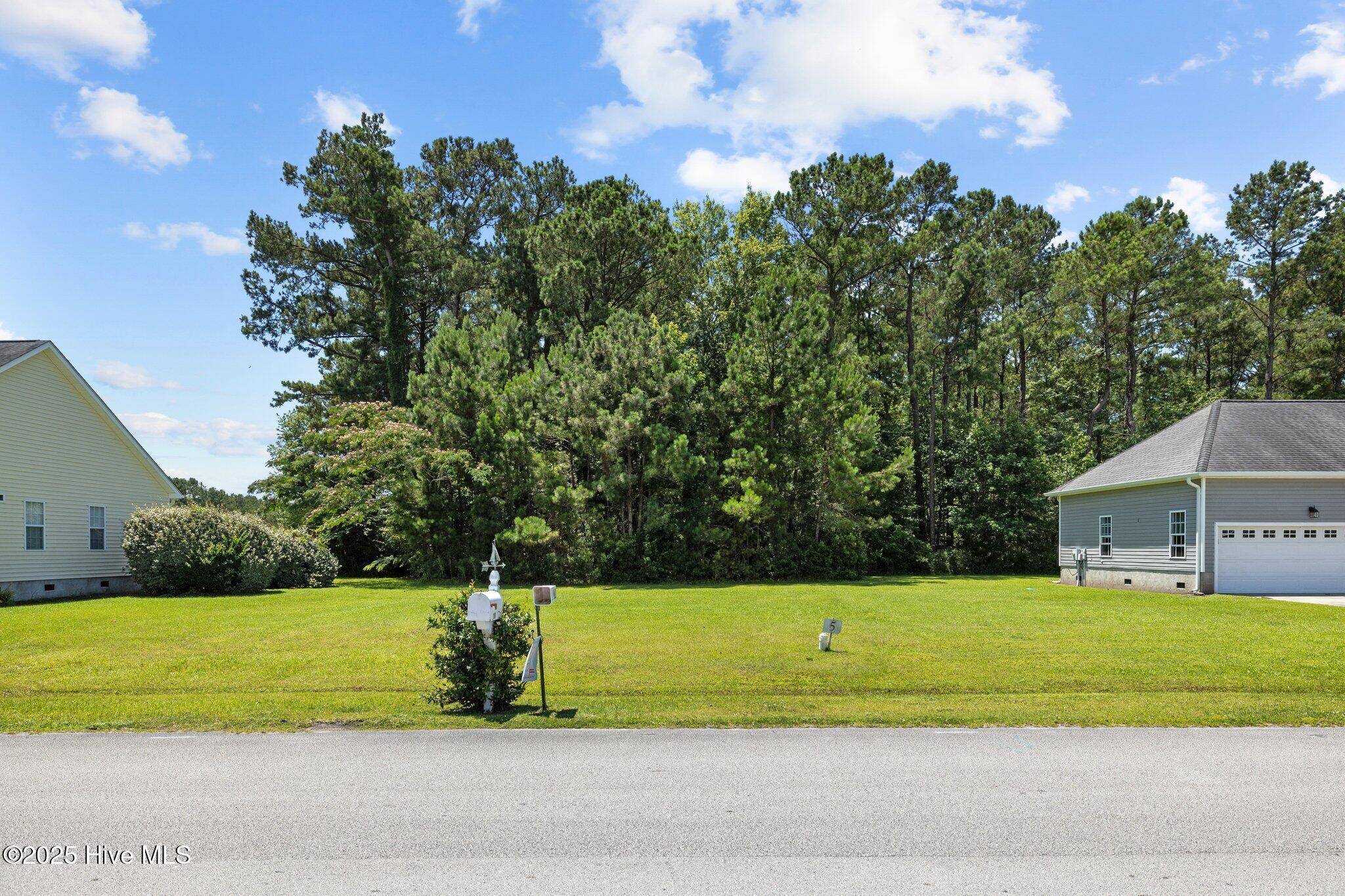 Beaufort, NC 28516,107 Madison Bay DR