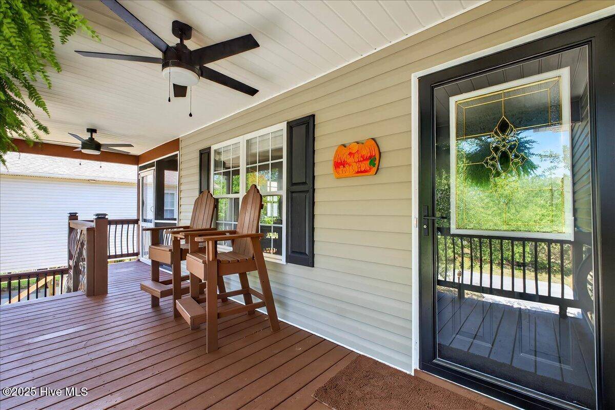 Oak Island, NC 28465,106 NE 29th ST