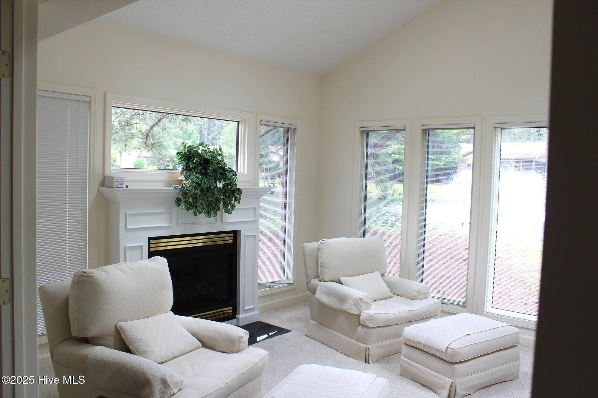 Southern Pines, NC 28387,711 Burlwood DR
