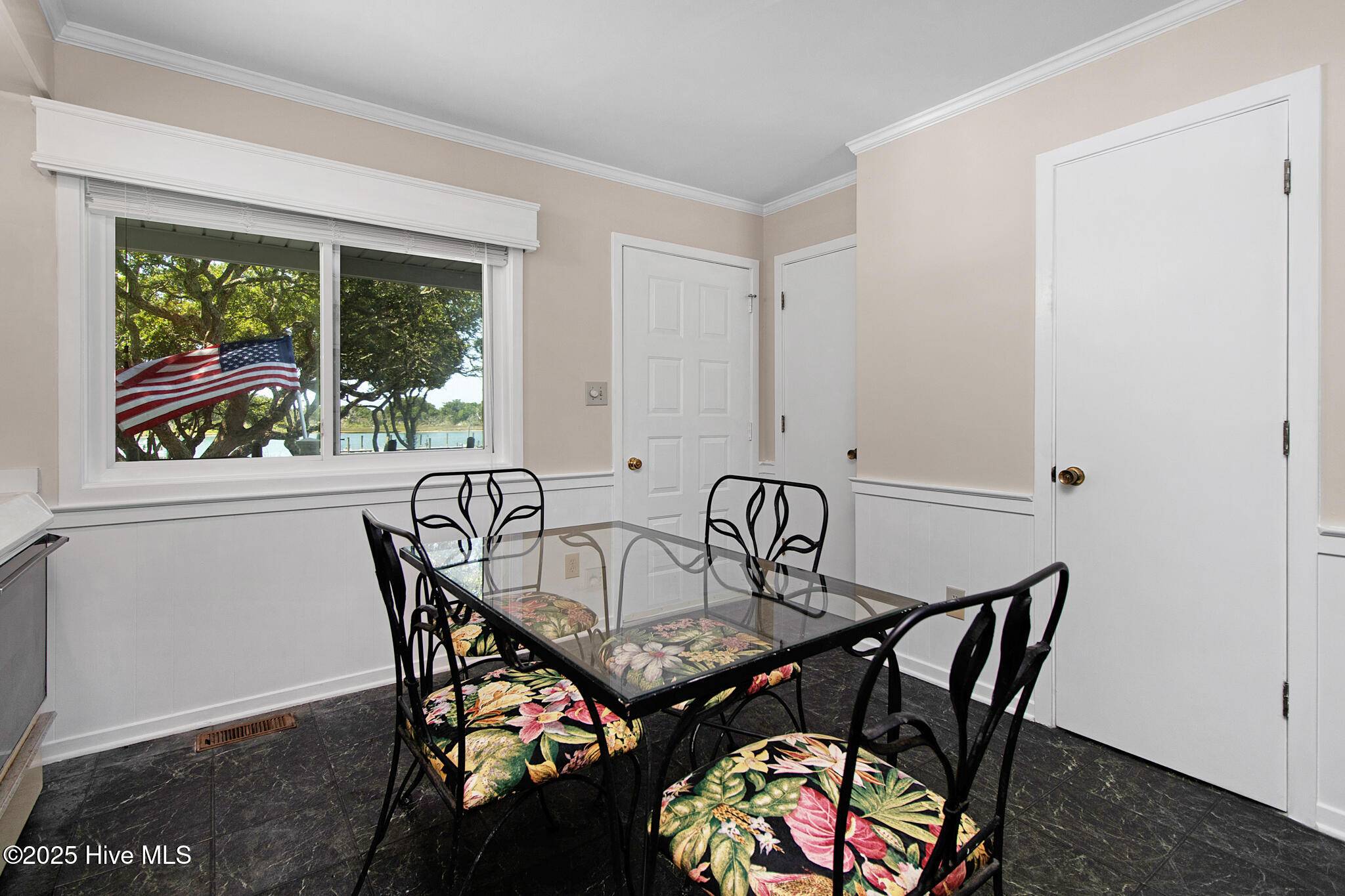 Beaufort, NC 28516,2411 Front ST #1, Beaufort Landing Condos