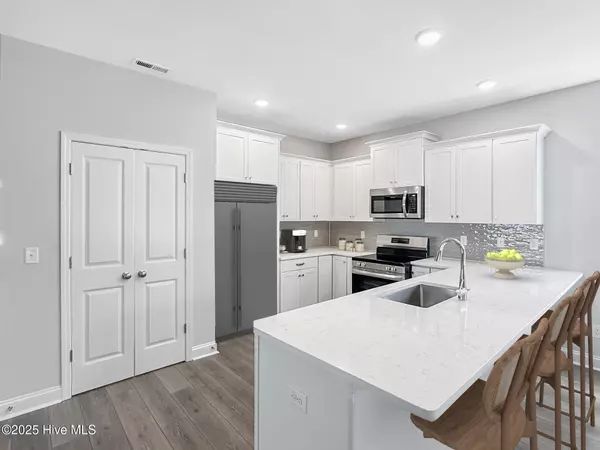 Hampstead, NC 28443,27 N Bandwheel WAY