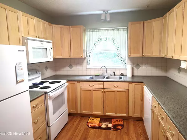 New Bern, NC 28562,31 Mulberry LN
