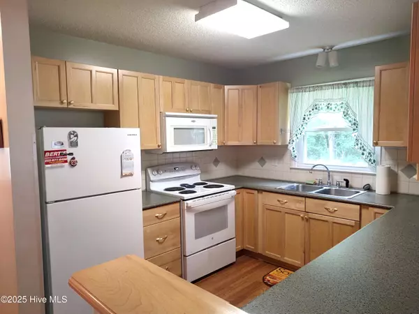 New Bern, NC 28562,31 Mulberry LN