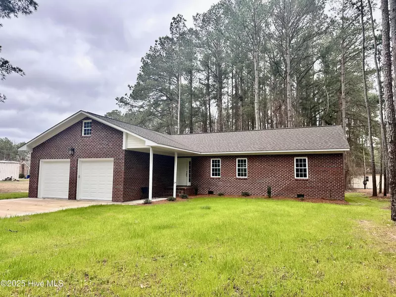 216 Coastal DR, Washington, NC 27889
