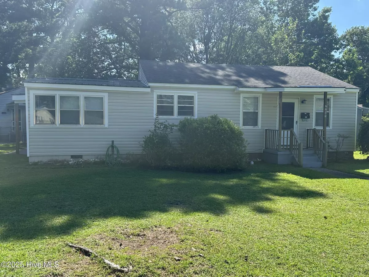 New Bern, NC 28560,2203 High School DR