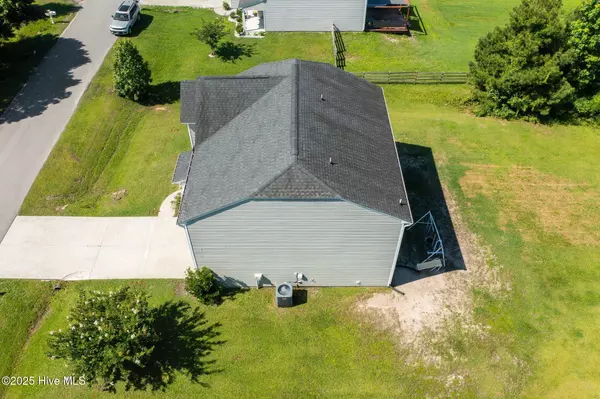 Stella, NC 28582,301 Stella Bridgeway DR
