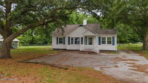 Hubert, NC 28539,350 Hubert BLVD
