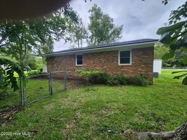Havelock, NC 28532,104 Sandy LN