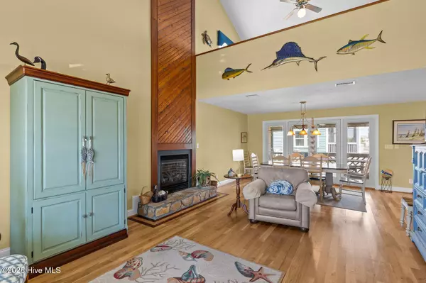 Holden Beach, NC 28462,406 Ocean BLVD W