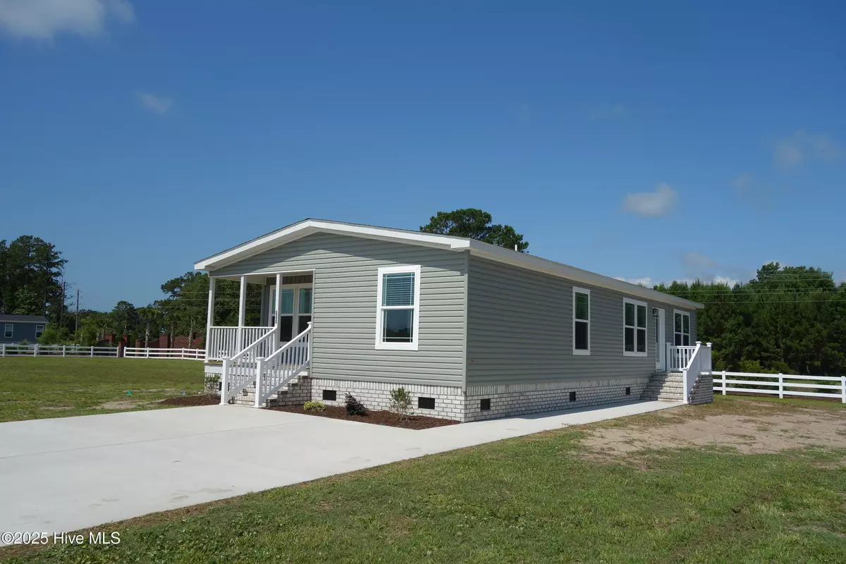 Calabash, NC 28467,880 Yaupon DR SW