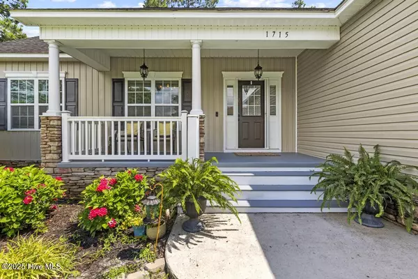 Sneads Ferry, NC 28460,1715 Chadwick Shores DR