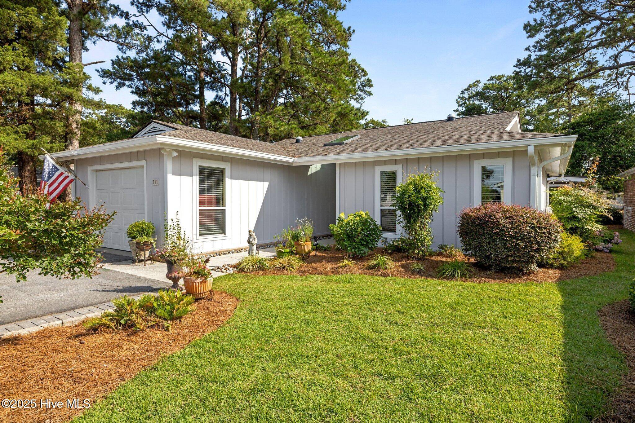 Pine Knoll Shores, NC 28512,111 Mcginnis DR