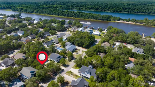 Oak Island, NC 28465,163 NW 4th ST