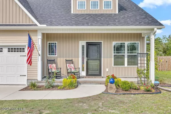 Hampstead, NC 28443,122 Derby LN
