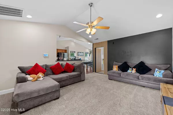 New Bern, NC 28560,101 Falcon Landing CT