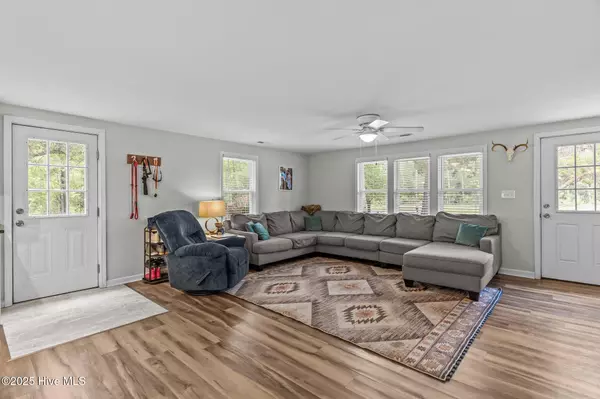 Burgaw, NC 28425,9433 Nc Highway 53 E