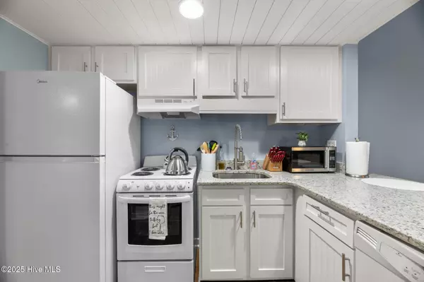 New Bern, NC 28560,6227 Harbourside DR