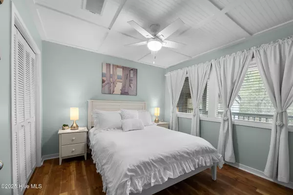 New Bern, NC 28560,6227 Harbourside DR