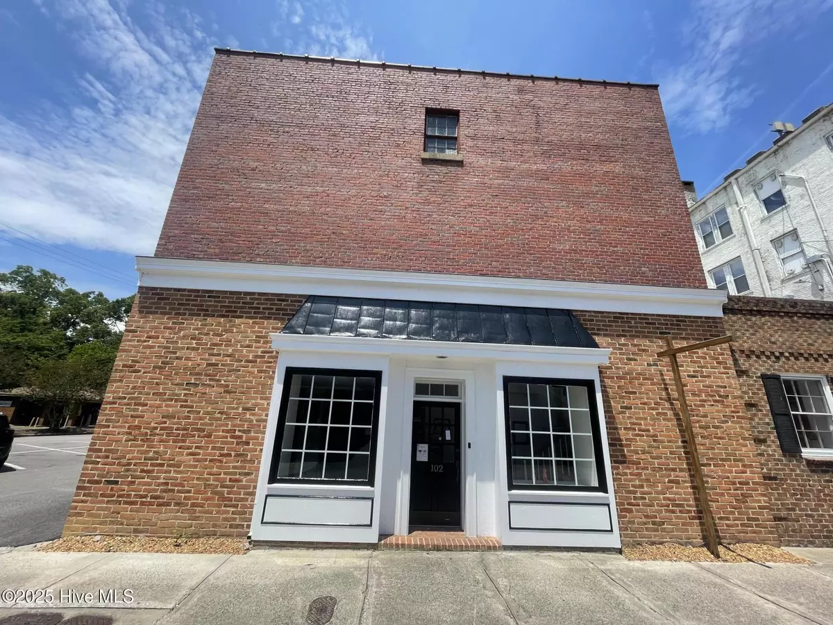 Edenton, NC 27932,102 W Eden ST