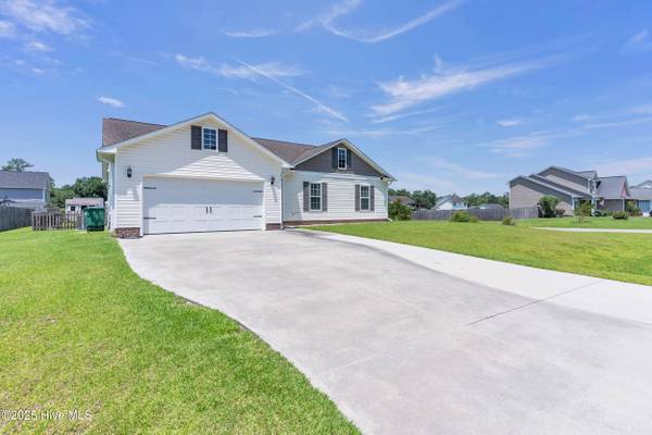 312 Springcreek CT,  Hubert,  NC 28539