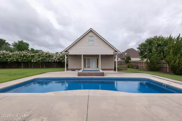 Greenville, NC 27858,404 River Birch DR