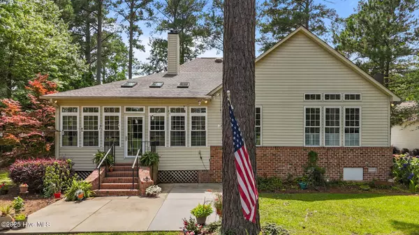 Chocowinity, NC 27817,200 Appomattox LN