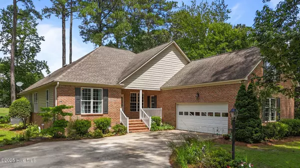 Chocowinity, NC 27817,200 Appomattox LN