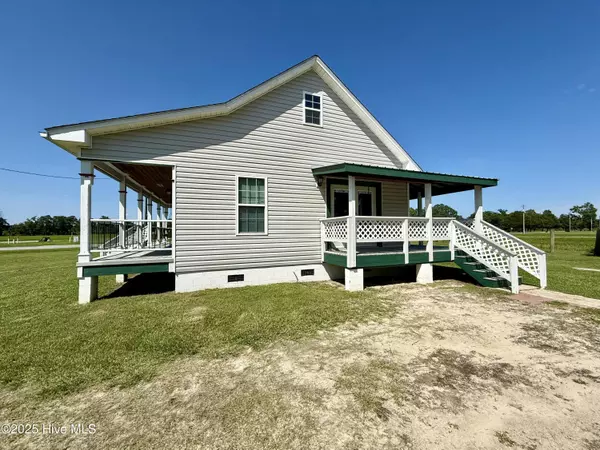 Williamston, NC 27892,3005 Bear Grass RD