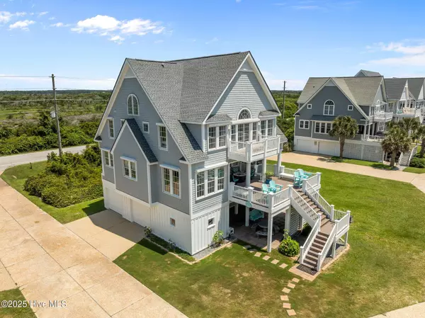North Topsail Beach, NC 28460,4340 Island DR